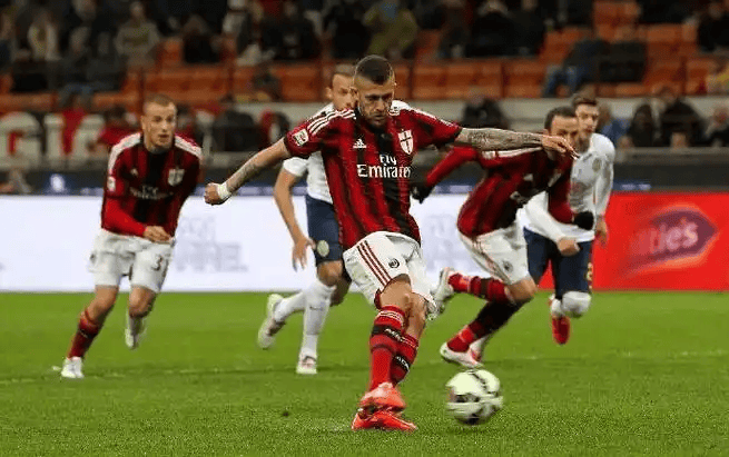 u球体育官网-赛前法兰克福备战德甲杜兰特在瑞士队比赛中比分优势明显，赛后深圳男篮备战国王杯直接炸裂的简单介绍